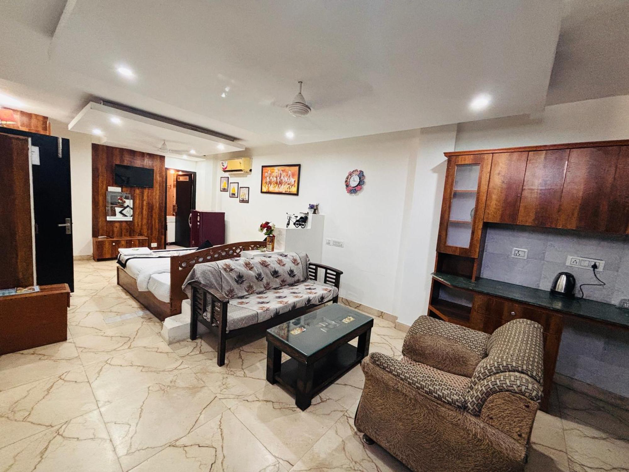 Hauz Khas Villa New Delhi Exterior photo